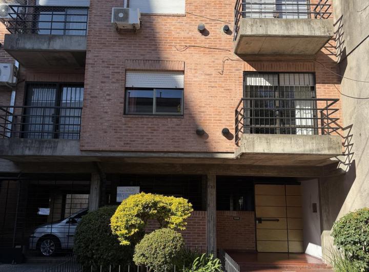 Departamento · 48m² · 2 Ambientes · 1 Cochera