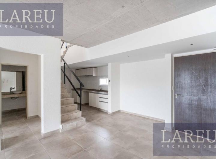 Departamento · 67m² · 2 Ambientes · 1 Cochera