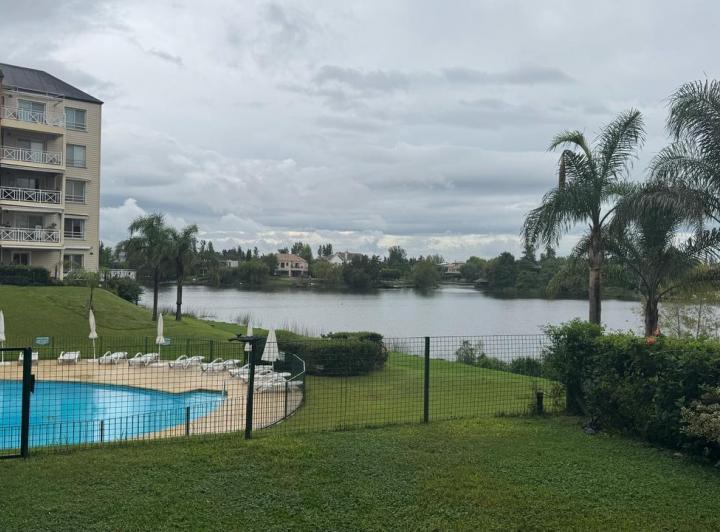 Departamento · 130m² · 4 Ambientes · 1 Cochera