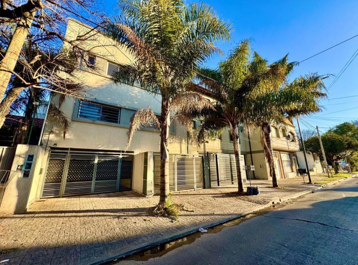 Departamento · 88m² · 4 Ambientes · 1 Cochera