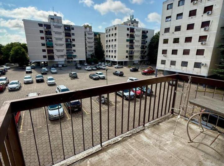Departamento · 75m² · 4 Ambientes · 1 Cochera