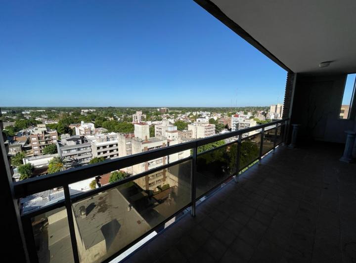 Departamento · 159m² · 4 Ambientes · 1 Cochera
