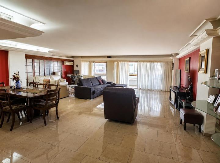 Departamento · 273m² · 7 Ambientes · 1 Cochera