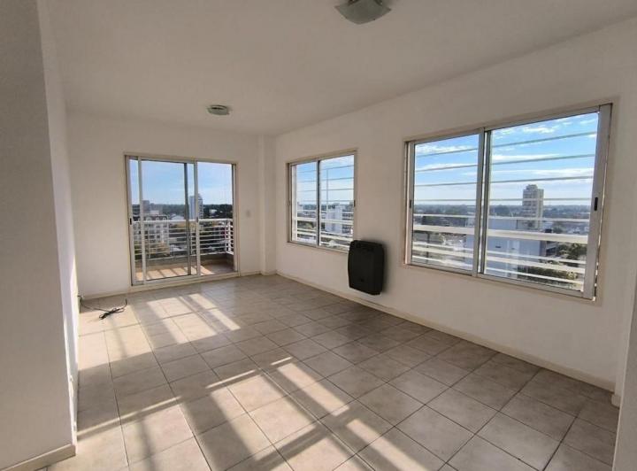 Departamento · 68m² · 4 Ambientes · 1 Cochera