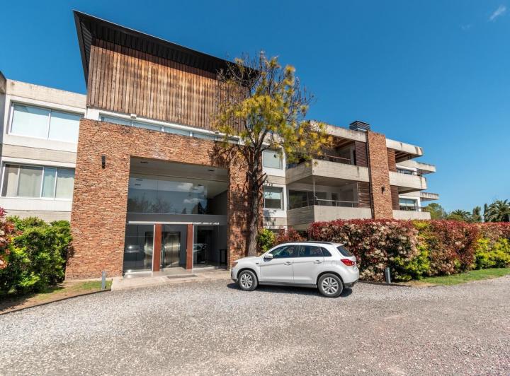 Departamento · 52m² · 2 Ambientes · 1 Cochera