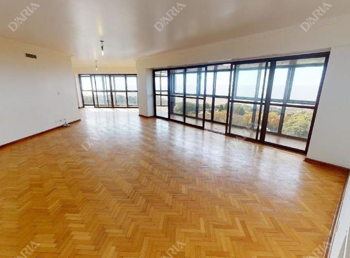 Departamento · 177m² · 4 Ambientes · 1 Cochera