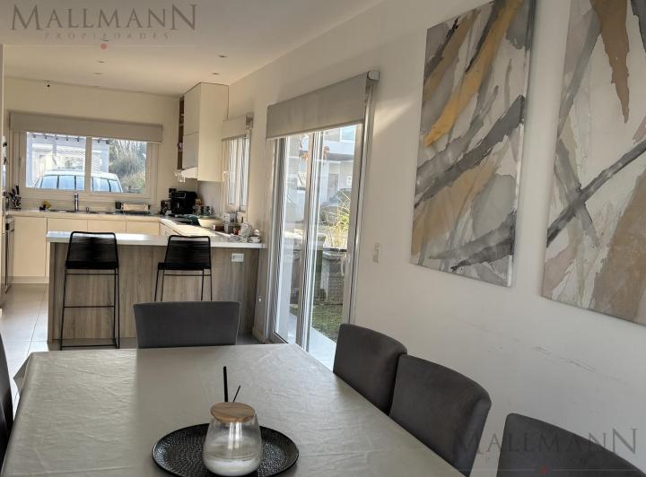 Departamento · 128m² · 4 Ambientes · 1 Cochera