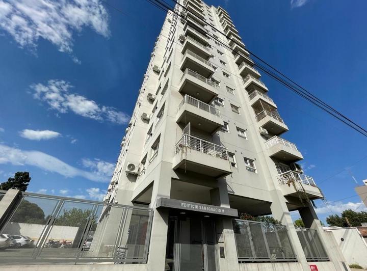 Departamento · 70m² · 4 Ambientes · 1 Cochera
