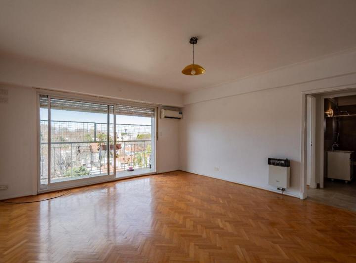 Departamento · 82m² · 4 Ambientes · 1 Cochera