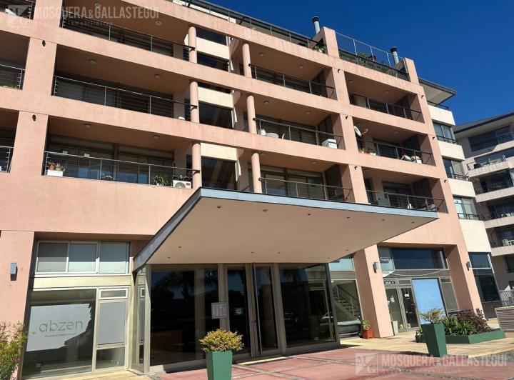 Departamento · 68m² · 2 Ambientes · 1 Cochera