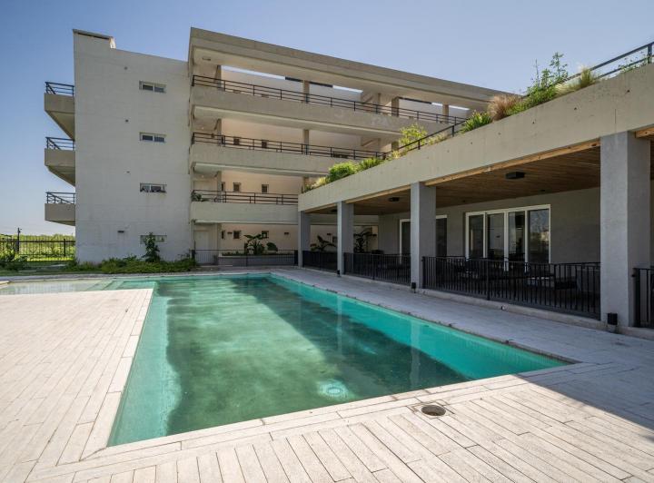 Departamento · 80m² · 2 Ambientes · 1 Cochera