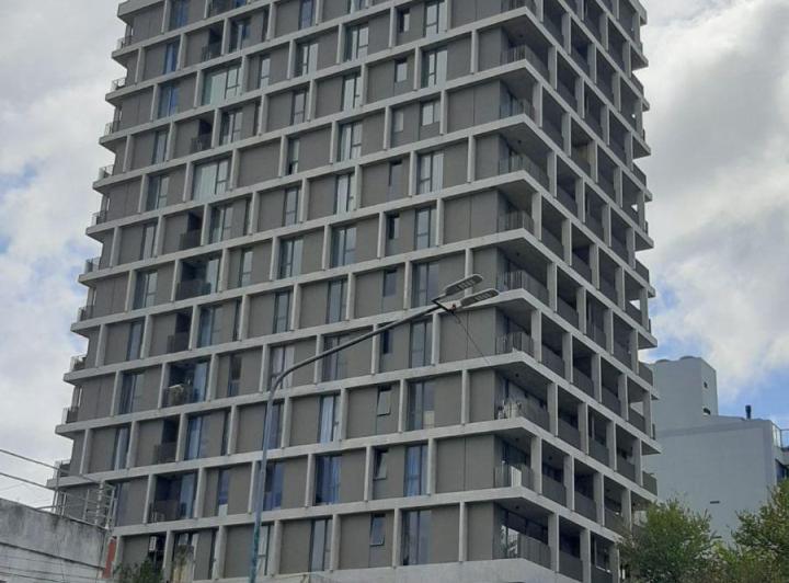 Departamento · 80m² · 4 Ambientes · 1 Cochera