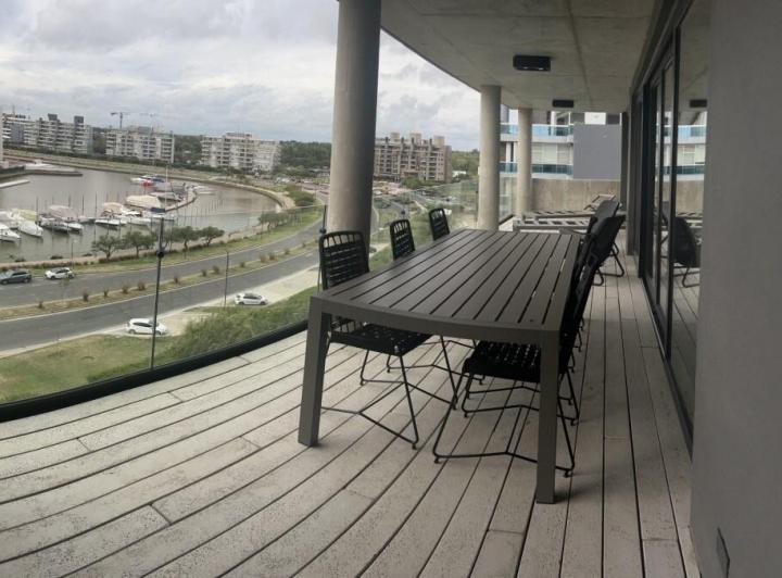 Departamento · 116m² · 4 Ambientes · 2 Cocheras