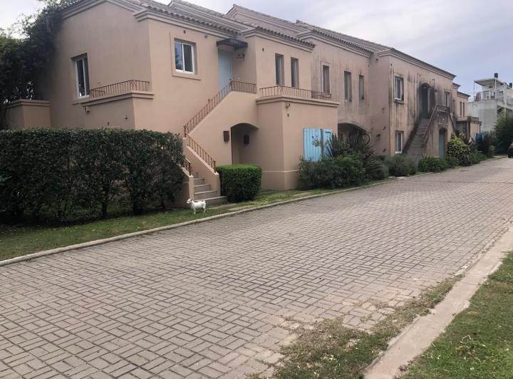 Departamento · 80m² · 3 Ambientes · 1 Cochera