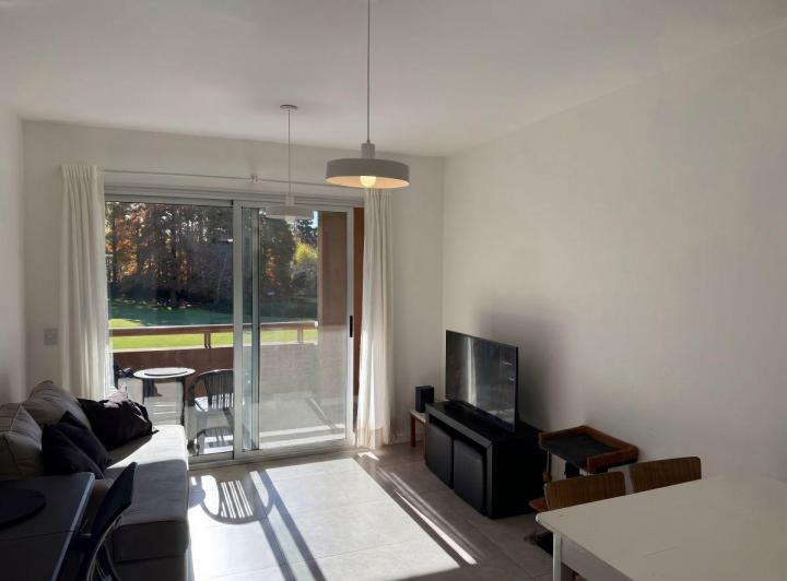 Departamento · 40m² · 2 Ambientes · 1 Cochera