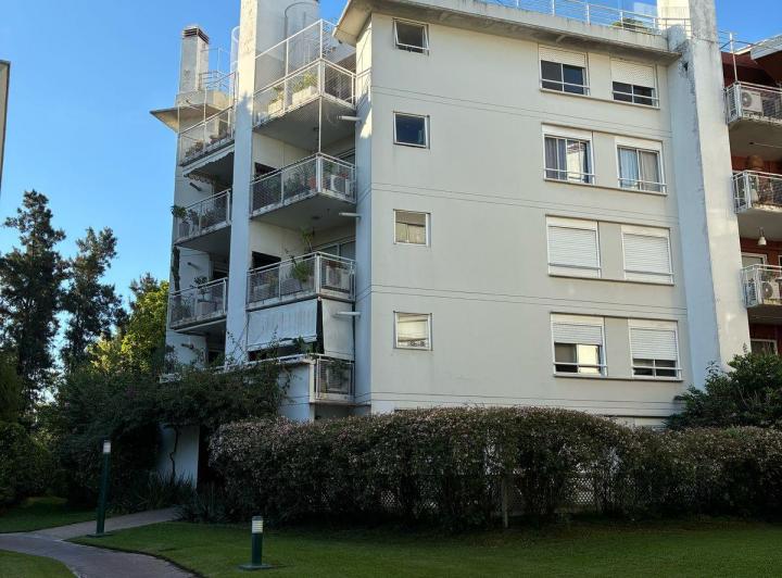 Departamento · 80m² · 4 Ambientes