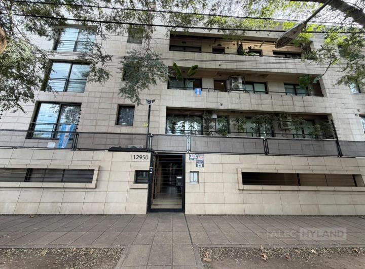 Departamento · 130m² · 3 Ambientes · 4 Cocheras