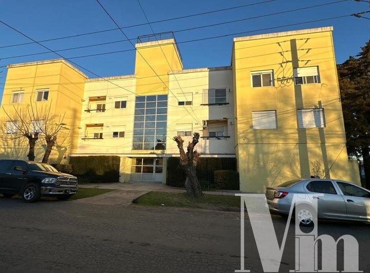 Departamento · 40m² · 2 Ambientes · 1 Cochera