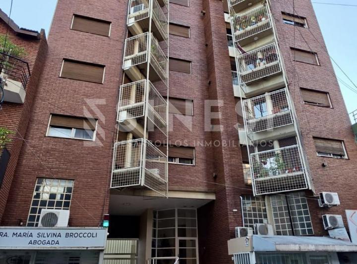 Departamento · 40m² · 2 Ambientes · 1 Cochera