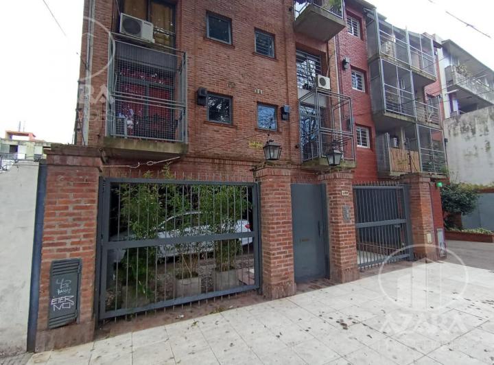 Departamento · 70m² · 2 Ambientes · 1 Cochera