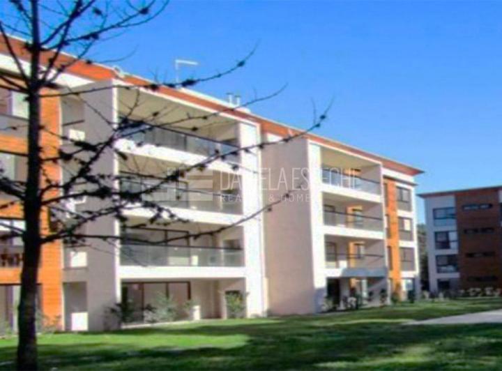 Departamento · 60m² · 2 Ambientes · 1 Cochera