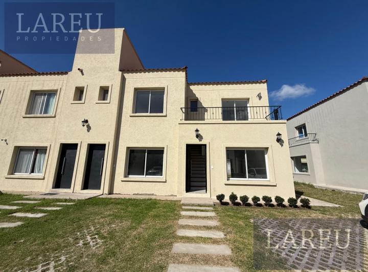 Departamento · 106m² · 4 Ambientes · 2 Cocheras