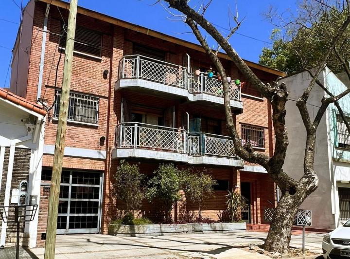 Departamento · 65m² · 3 Ambientes · 3 Cocheras