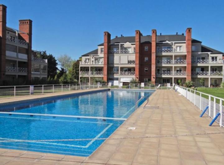 Departamento · 60m² · 2 Ambientes · 1 Cochera