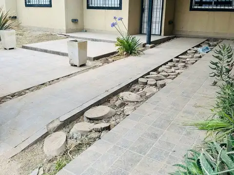 Casa en venta barrio privado guaymallen