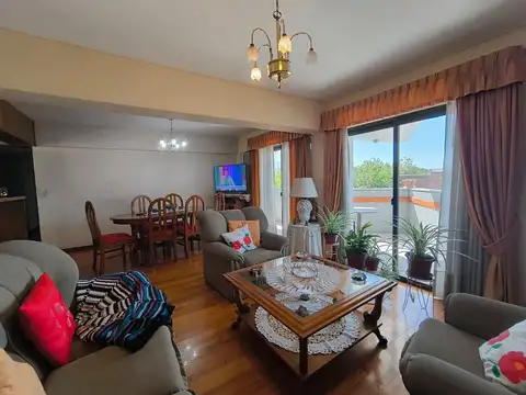 Venta magnifico departamento semipiso, microcentro