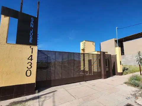 Venta lote apto ph en b° privado frente al dalvian