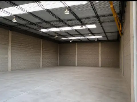Venta galpon 150 m2 en malvinas argentinas