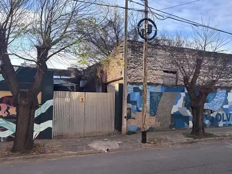 Venta dos galpones en bv castro barros