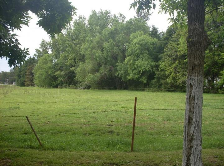 Terreno · 2051m²