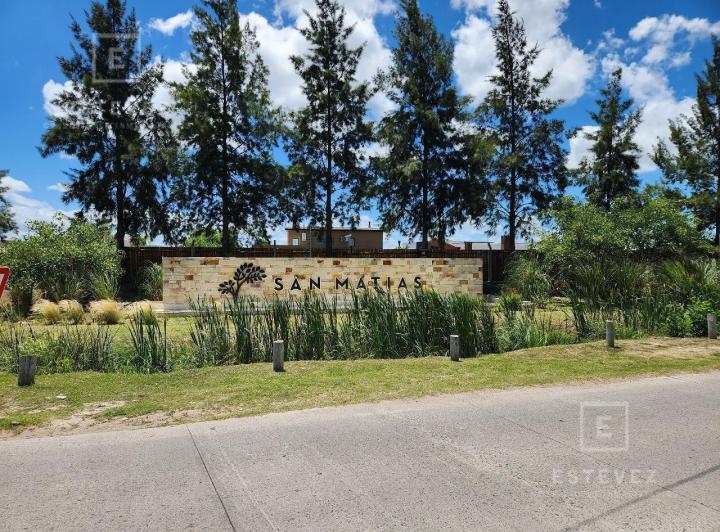 Terreno · 982m²
