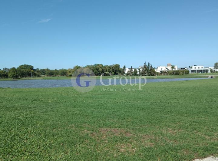 Terreno · 1067m²