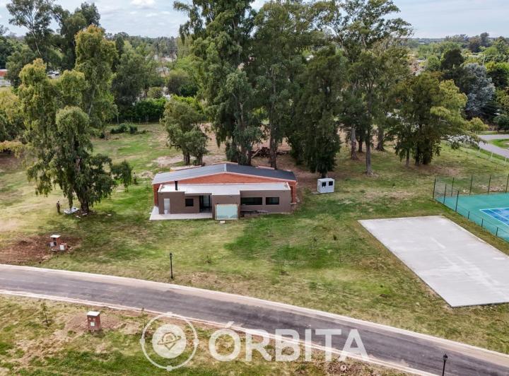Terreno · 700m²