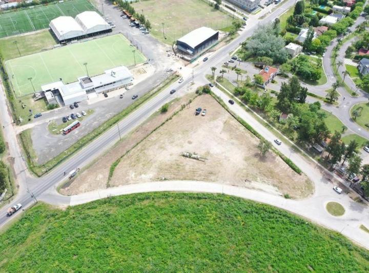 Terreno · 3680m²