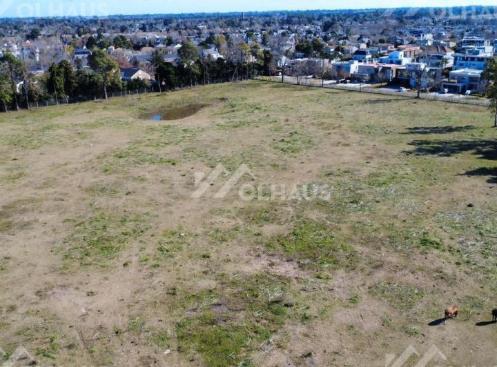 Terreno · 33000m²