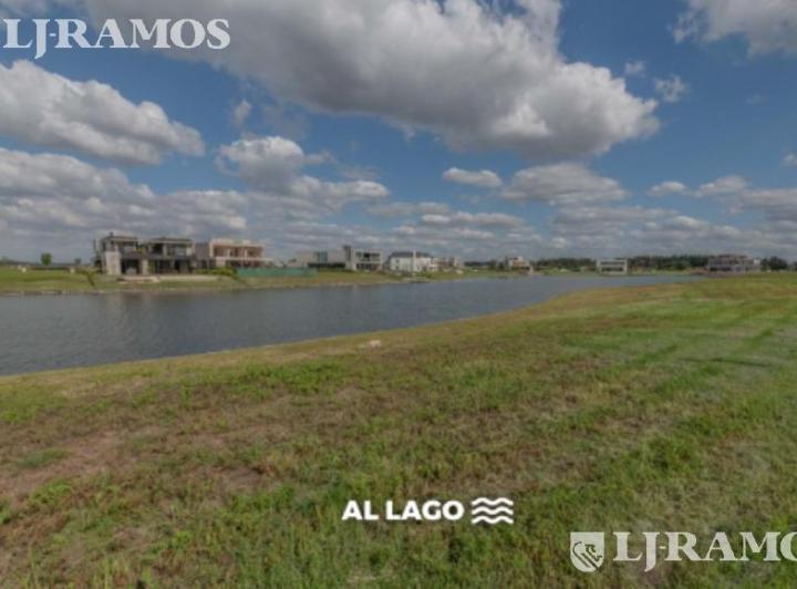 Terreno · 938m²