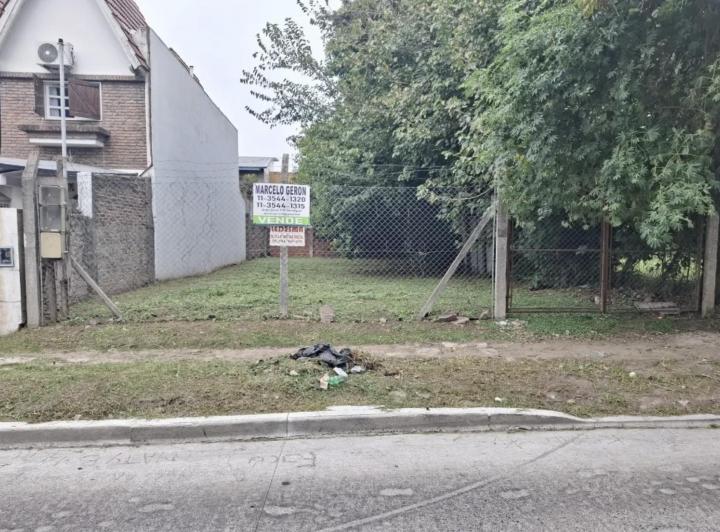 Terreno · 300m²