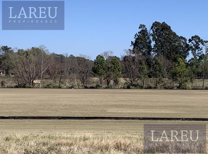 Terreno · 1100m²
