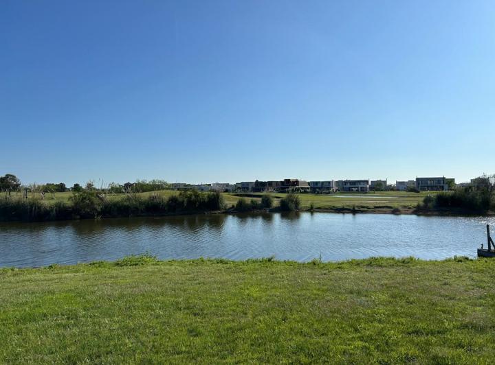 Terreno · 812m²