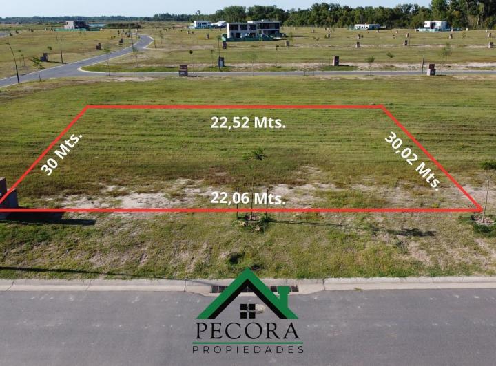 Terreno · 668m²