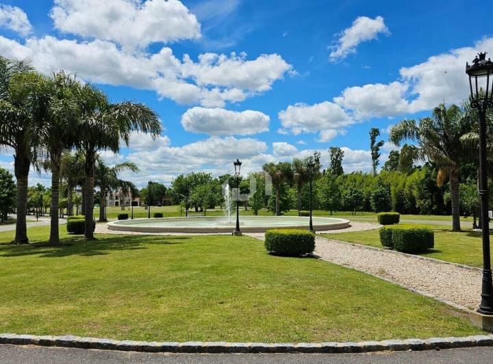 Terreno · 800m²