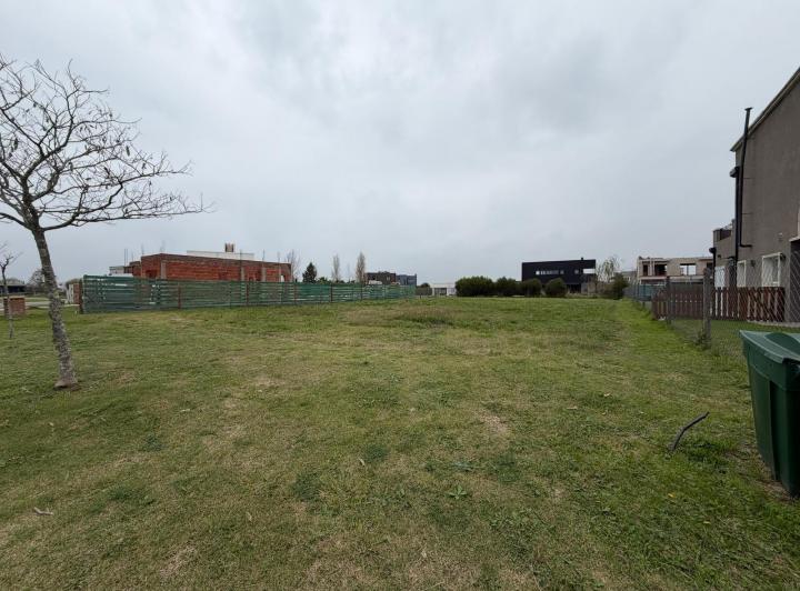 Terreno · 920m²
