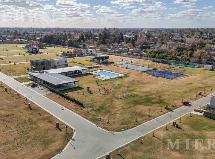 Terreno · 380m²