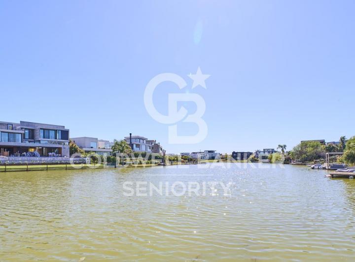 Terreno · 996m²