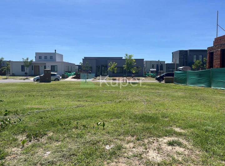 Terreno · 537m²
