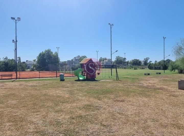 Terreno · 583m²